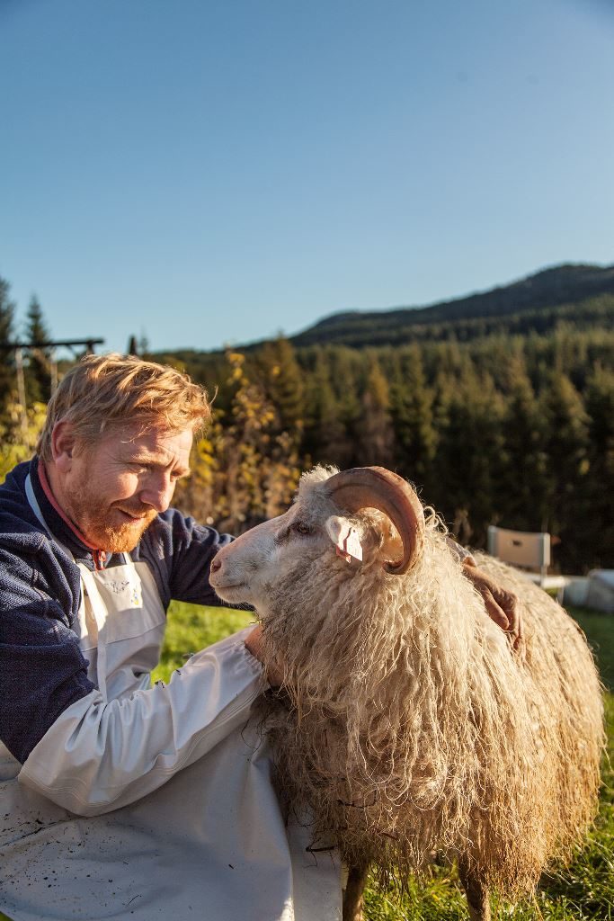 Erik og bukken Salix.